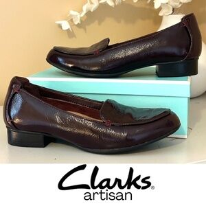 Clarks Artisan Keesha Luca Patent Leather Loafer in Burgundy Size 6